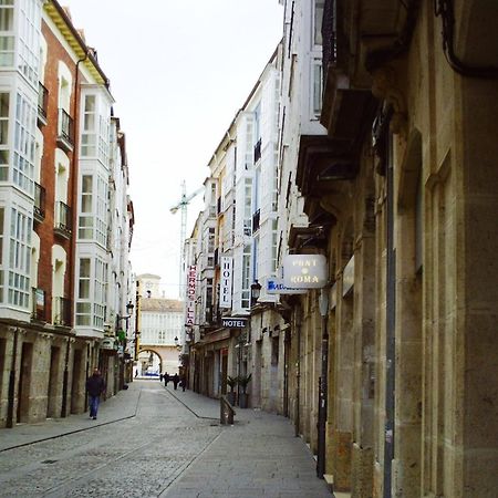 Ático frente a la Catedral Burgos Exterior foto
